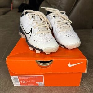 Nike Alpha Huarache 4 Cleats Boys Sz 10C Black/White